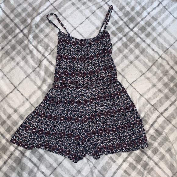 Hollister Aztec print romper - Picture 2 of 5